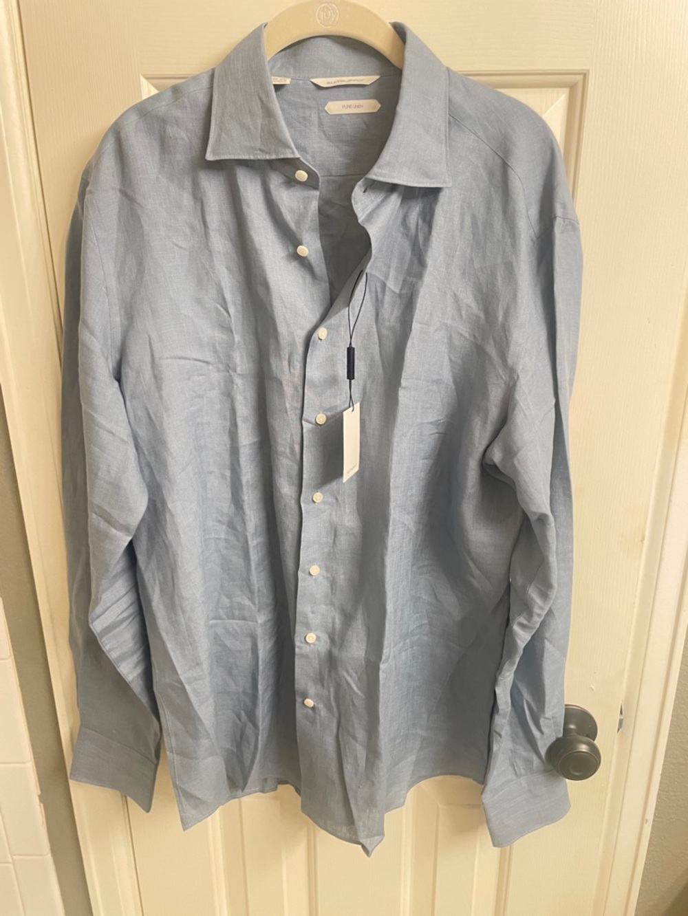 Suit Supply men’s linen NWT button down.Size 16.5 (Large). Orig price $139